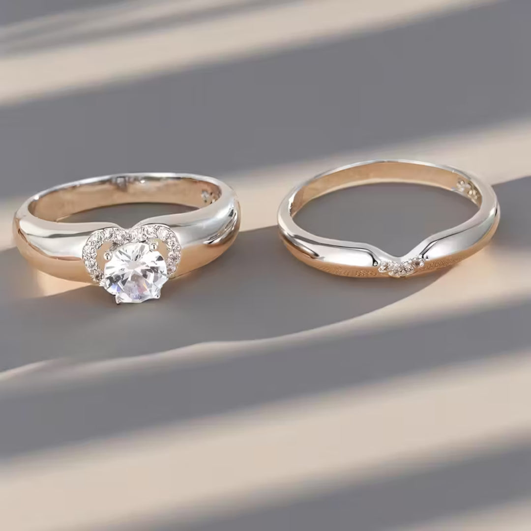 Set de joyas Rose & Oliver: Anillo Duo Halo Corazón, con dos anillos de corazón y halo de circonias, brillantes y elegantes.