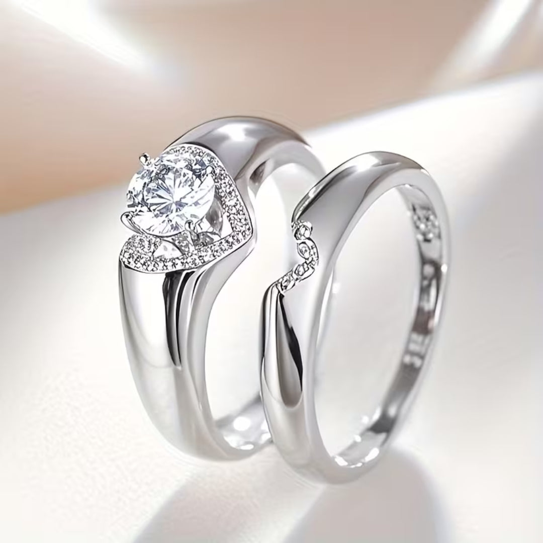 Set de joyas Heart Halo Duo Ring de Rose & Oliver con dos anillos de corazón con detalles de halo.