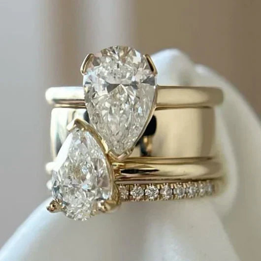 Vintage Ring Rose & Oliver mit doppeltem Zirkontropfen, elegante Details und klassischer Verarbeitung aus Silber